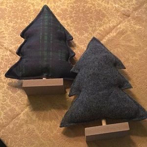 Target bulls eye fabric puffy trees